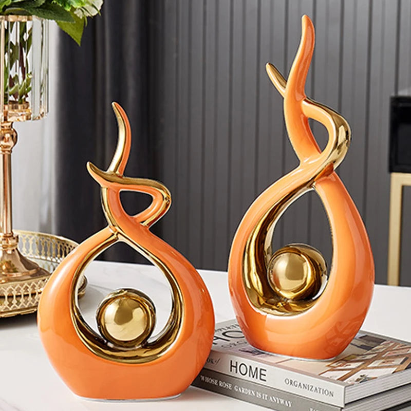 Luxuriöse Skulpturenfiguren aus Keramik
