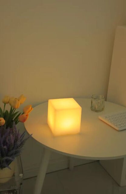 Henrik | Svensson's Light Ball