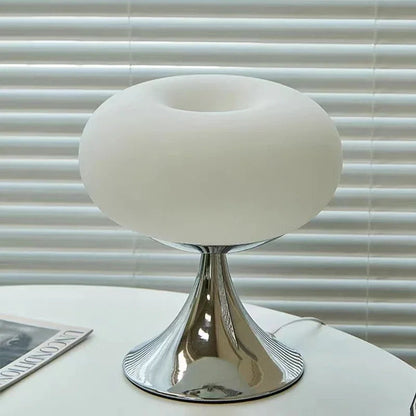 Bauhaus | Antike Apfel-Tischlampe