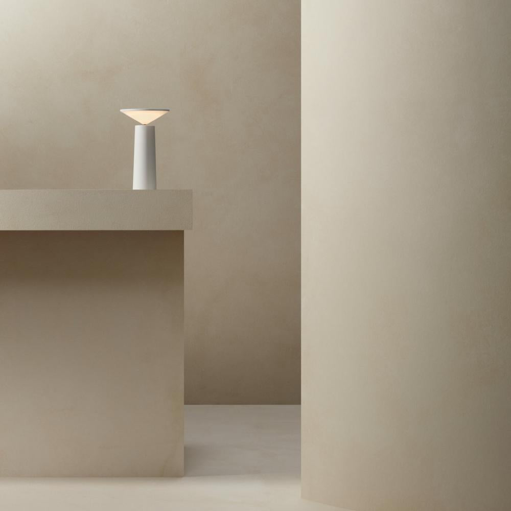 Elsa | Moderne Tafellamp met 360°  draaibaar deel