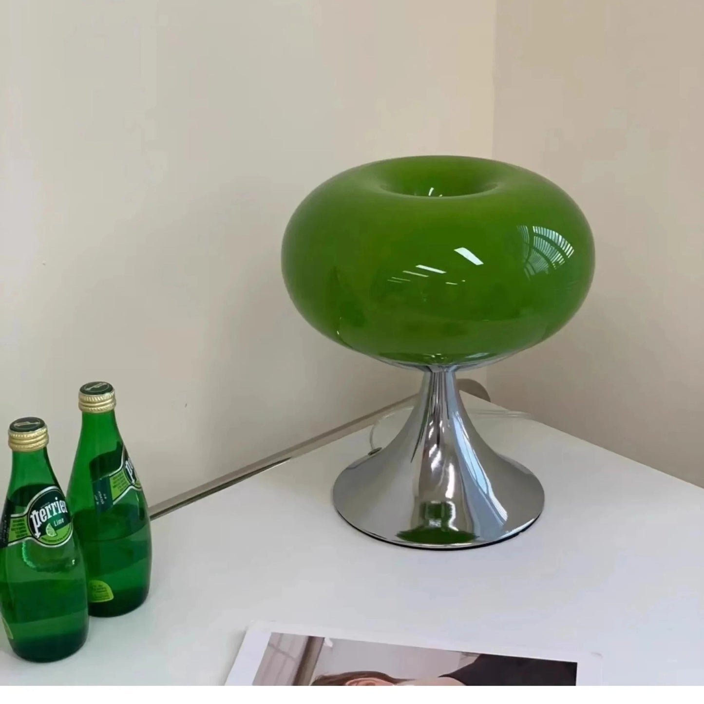 Bauhaus | Antike Apfel-Tischlampe