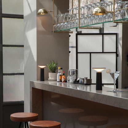 Elsa | Moderne Tafellamp met 360°  draaibaar deel